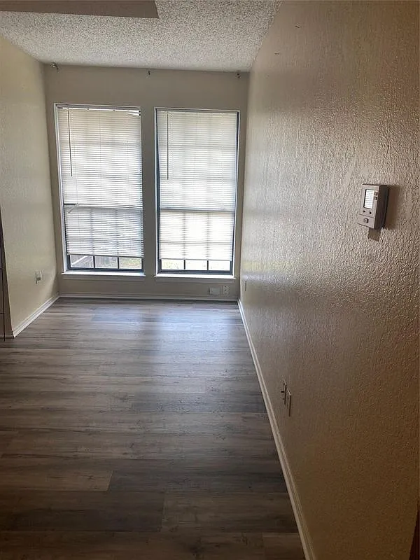 7464 Queensbury Cir — Photo 2