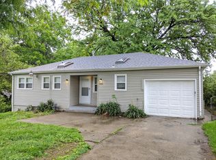 1236 E 72nd St, Kansas City, MO 64131