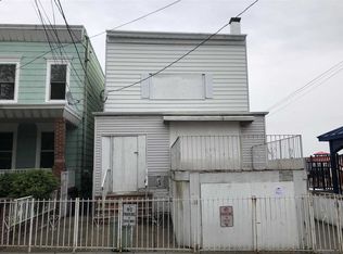 910 Palisade Ave, Union City, NJ 07087