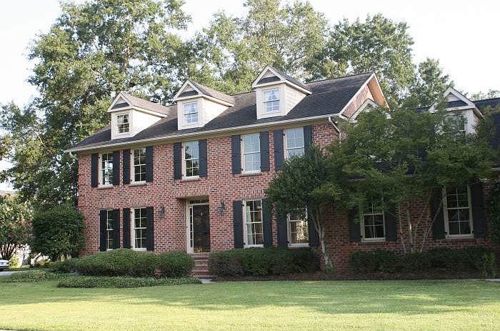 Front on corner lot