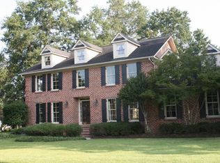 1657 Seignious Dr, Charleston, SC 29407