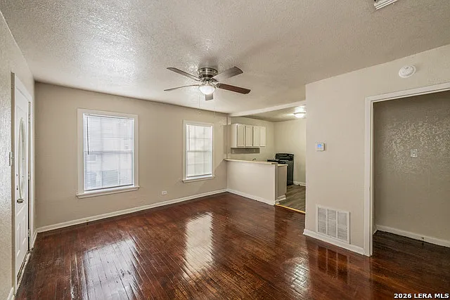 207 Bradford Ave #1 — Photo 3