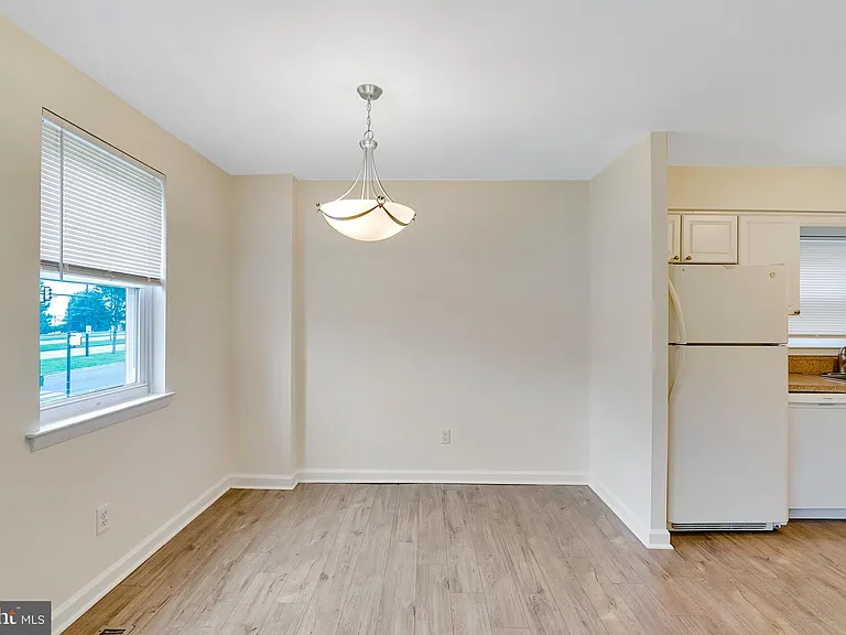 9754 E Roosevelt Blvd #1 — Photo 6