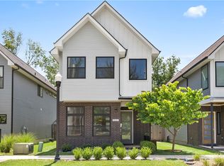 218 SE 7th St, Bentonville, AR 72712