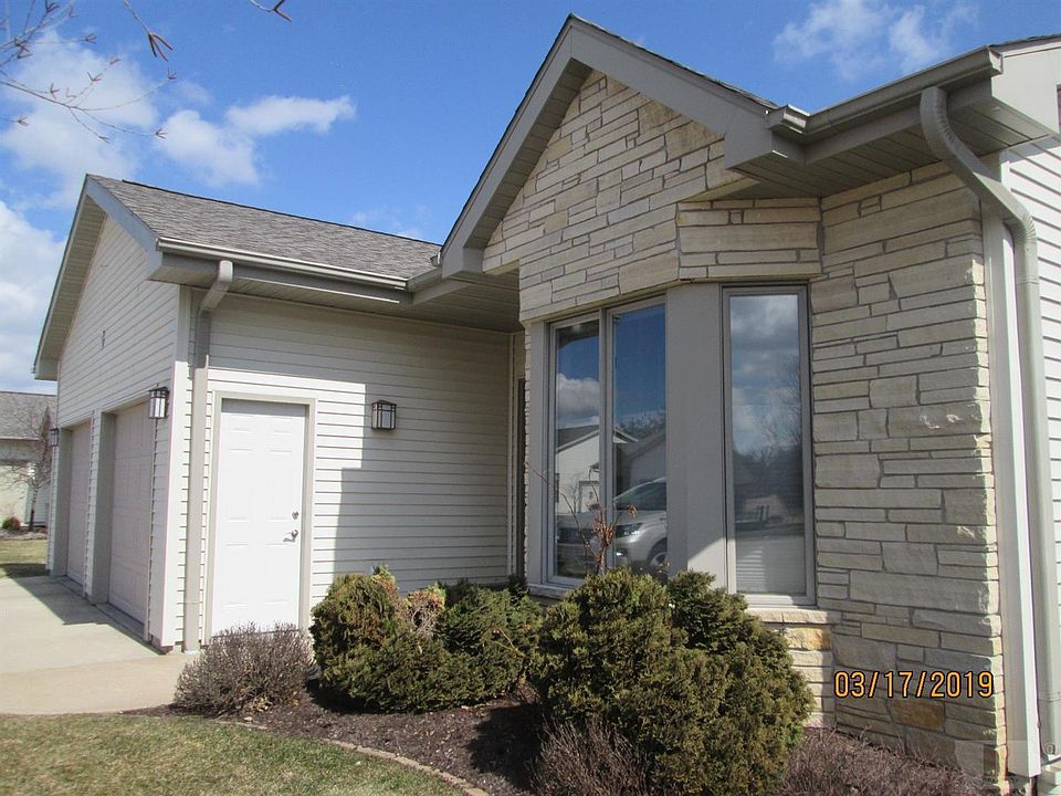 5582 Chip Shot Dr, Burlington, IA 52601 Zillow