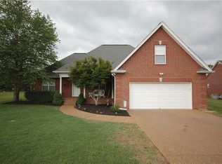 304 Madrid Dr, Lebanon, TN 37087