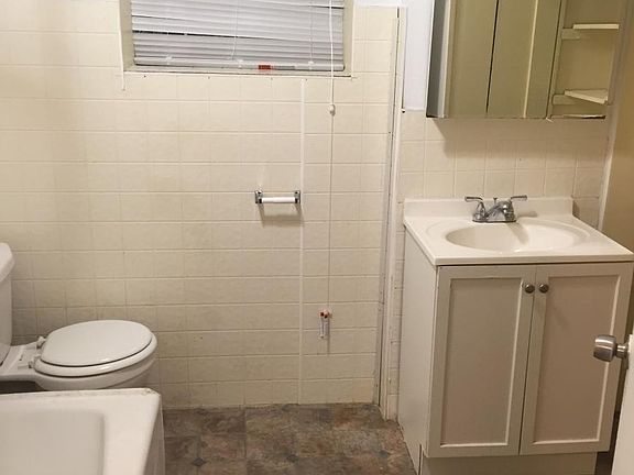 5th image of 2145 N Leclaire Ave #1