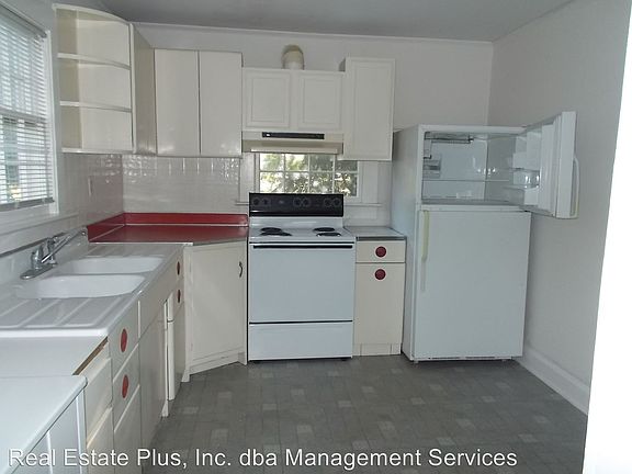 5th image of 2208 Spencer Ave