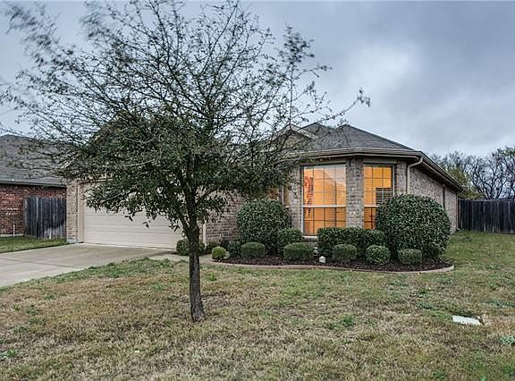 2nd image of 2212 Julian Dr
