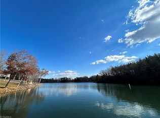 7520 Crossing Ridge Dr, Belews Creek, NC 27009