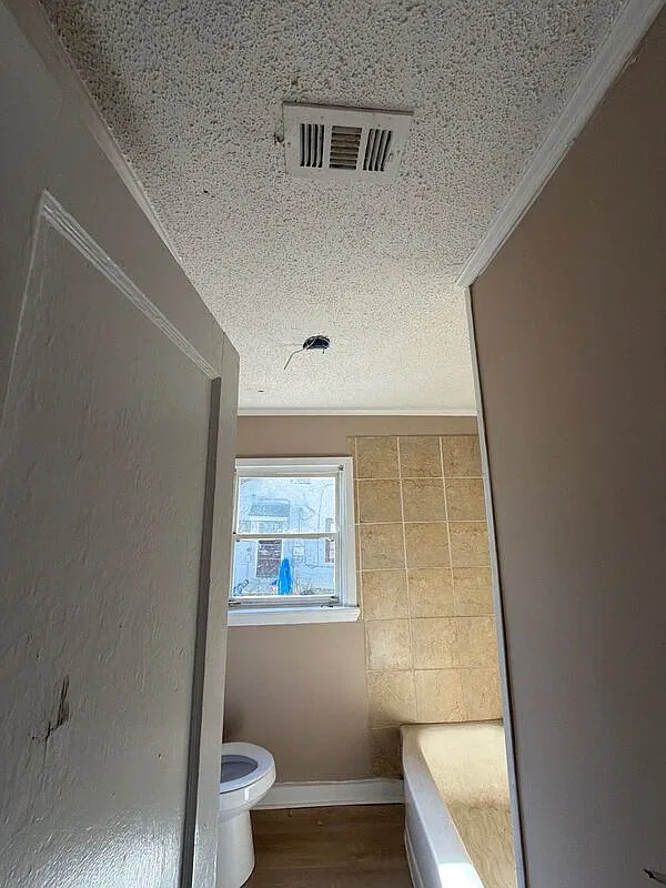 3 bed, 1.5 bath, 1165 sqft, $995 — Photo 4