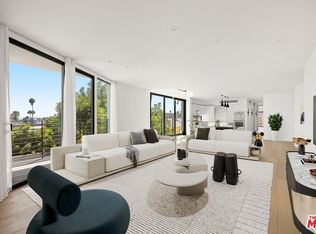 1533 N Vista St #301, Los Angeles, CA 90046
