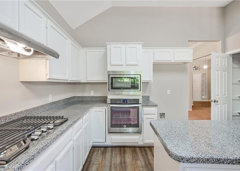 1st image of 2825 Garden Oak Pl