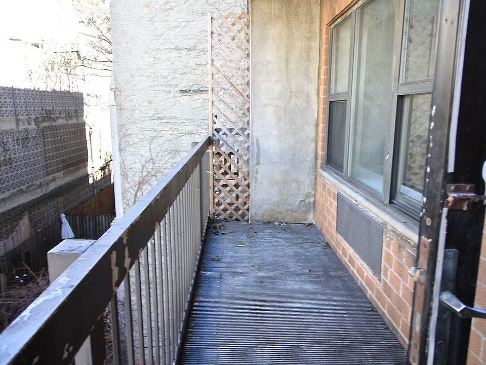 1st image of 337 W 43rd St APT 4A
