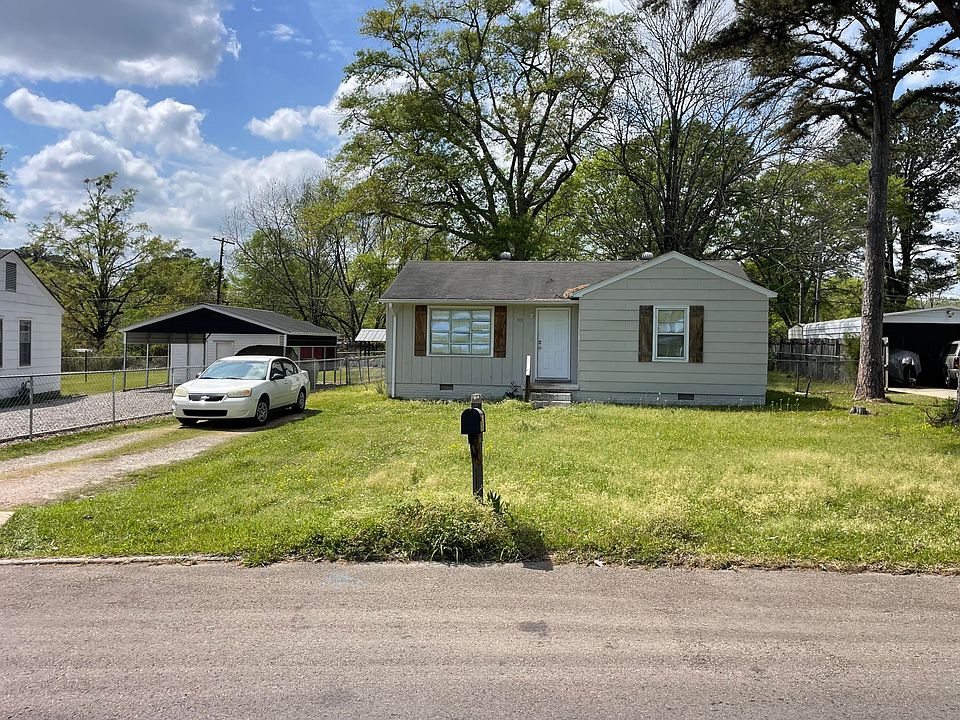 1st image of 229 Clark Cir