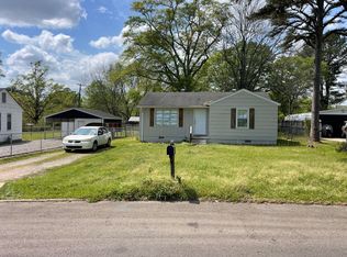 229 Clark Cir, West Point, MS 39773