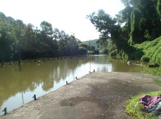 New Henderson Rd, Clinton, TN 37716