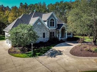 7572 Valley View Rd, Hudson, OH 44236