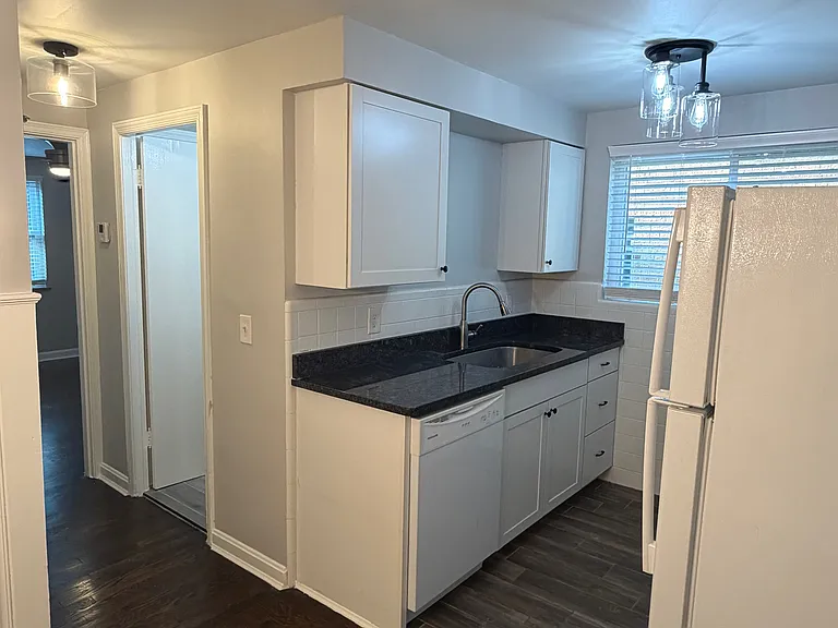 6254 Cortelyou Ave #1 — Photo 13