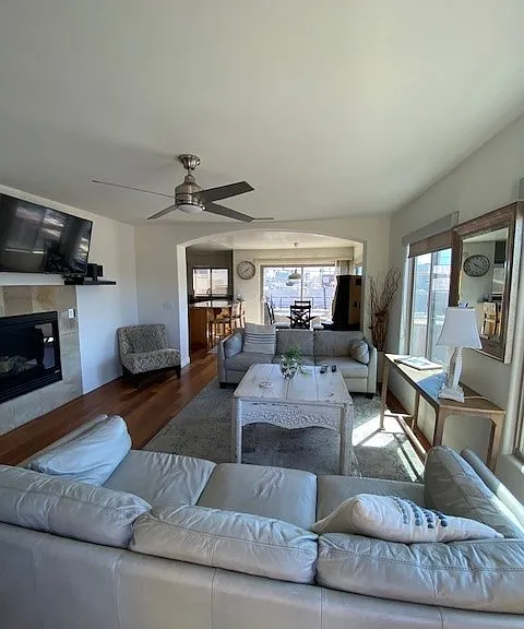 833 Felspar St — Photo 33