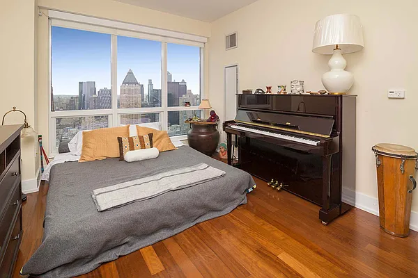 Rented by Keller Williams NYC | media 4