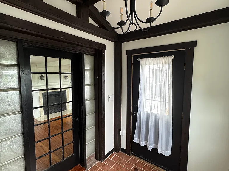 111 Westminster Rd — Photo 4