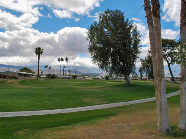 73301 Broadmoor Dr, Thousand Palms, CA 92276