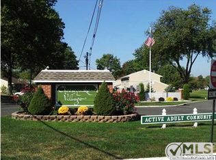 12 Iowa Ct, Matawan, NJ 07747