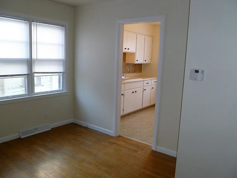 1249 Eastern Pl NE — Photo 27