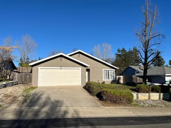 931 Grouse Dr, Redding, CA 96003