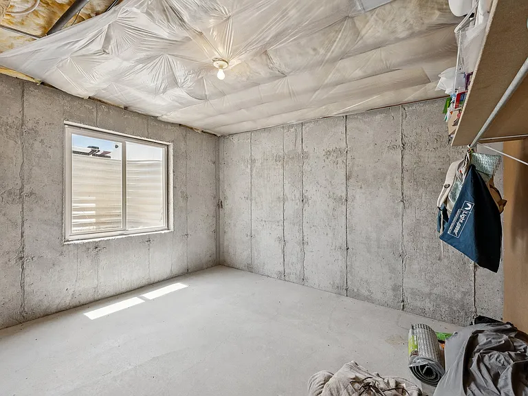 1884 Shepard Ln #1 — Photo 31