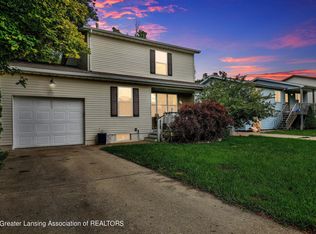 5725 Piper Ave, Lansing, MI 48911