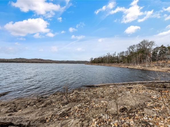 9309 Larue Rd, Rogers, AR 72756
