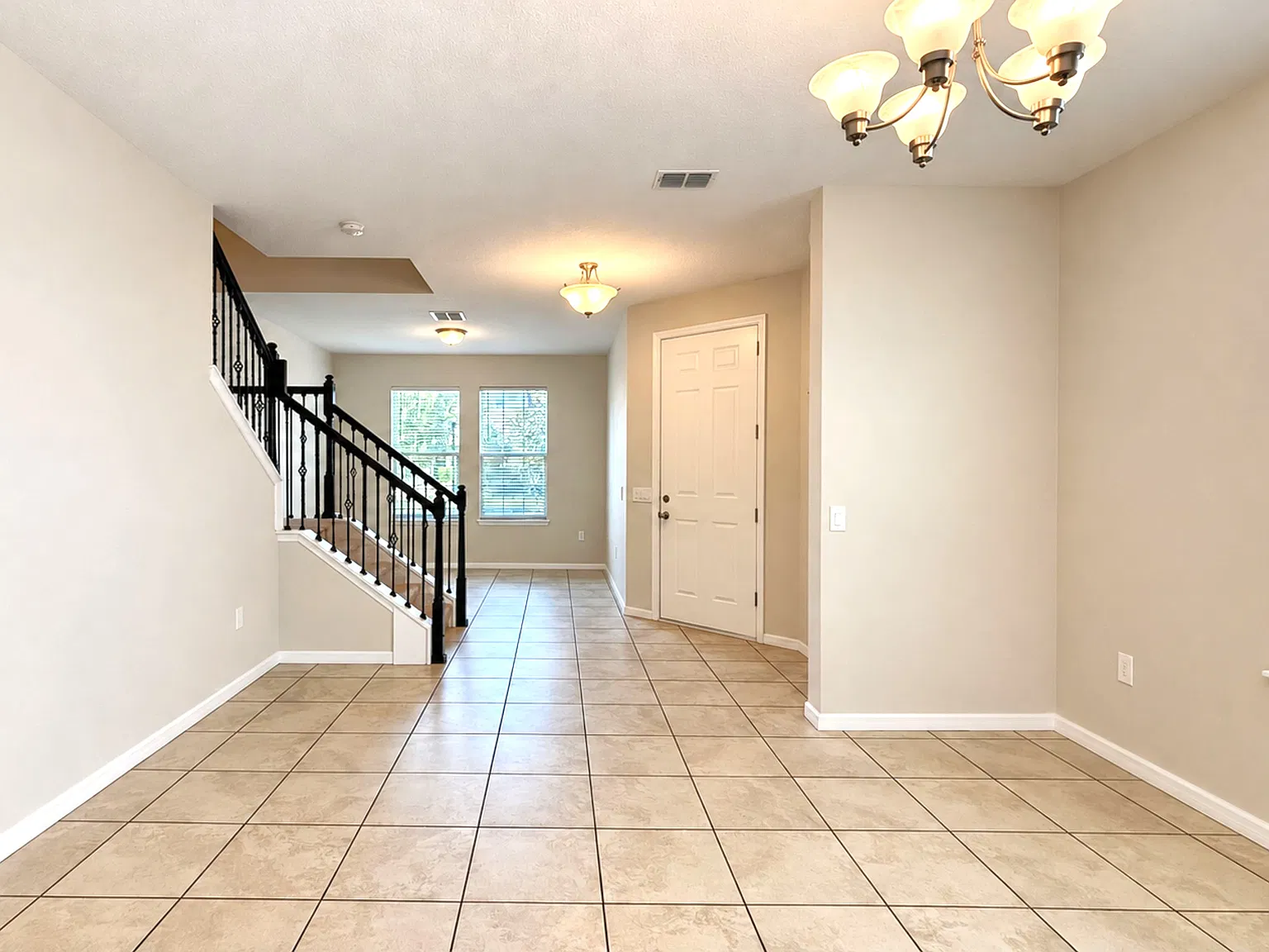 Luxury 6BR/4.5BA Lake Nona Home | Private Lanai, Quick Move-In & Lawn Care Included! — Photo 4