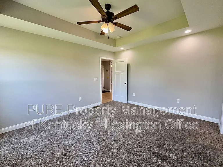 189 Page Dr — Photo 16