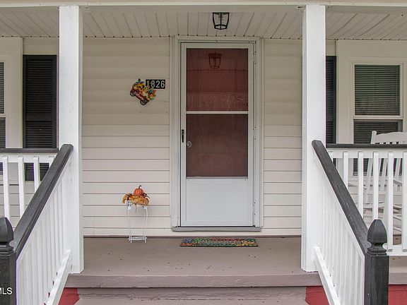 5th image of 1826 Pittstown Rd