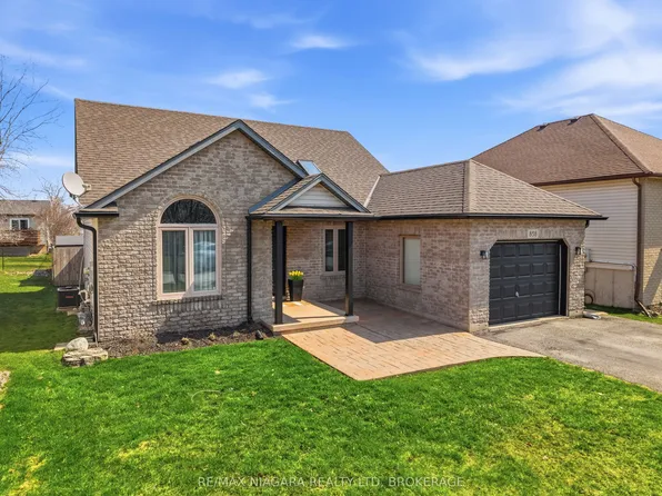858 Canada Dr, Fort Erie, ON L2A 6E9