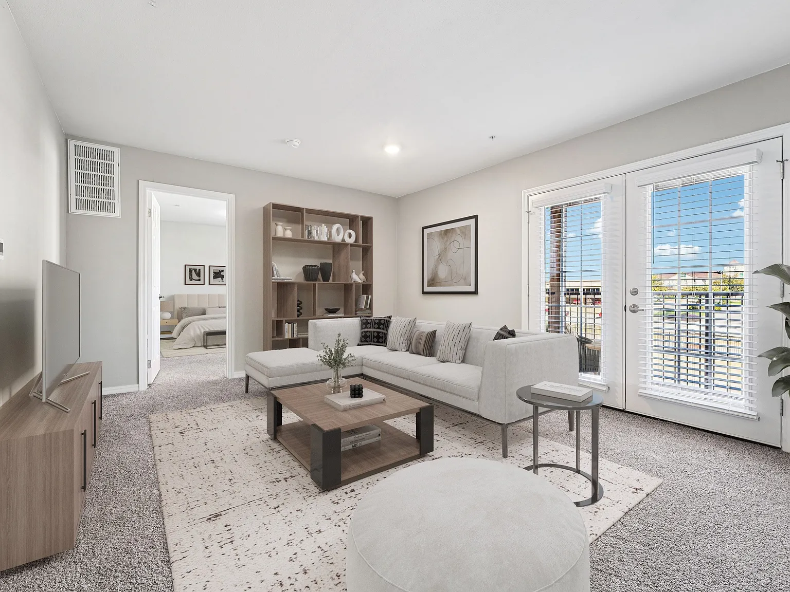 The Warwick Apartment Homes — Photo 4
