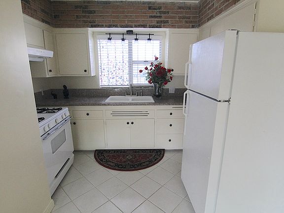 2nd image of 1935 S Corning St
