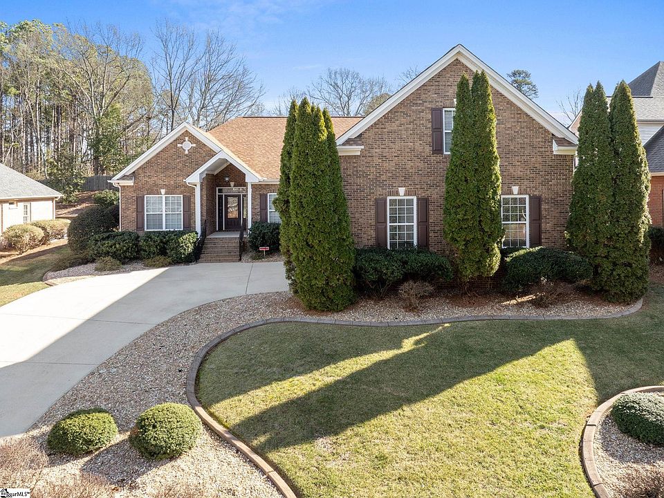 1st image of 209 Ashworth Ln
