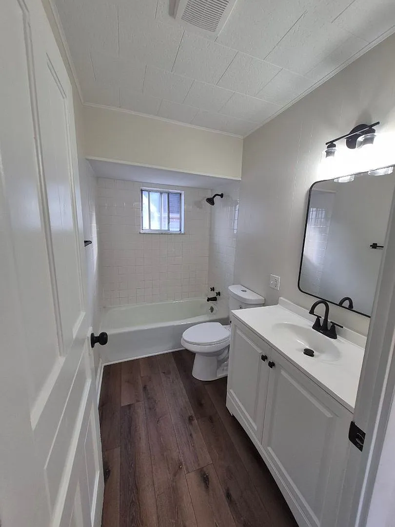 3 bed, 1224 sqft, $1,505 — Photo 3