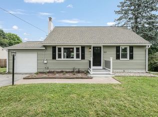 152 Overlook Rd, Poughkeepsie, NY 12603
