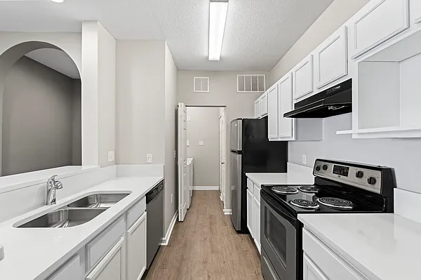Oaks at Normandy Apartments — Photo 3
