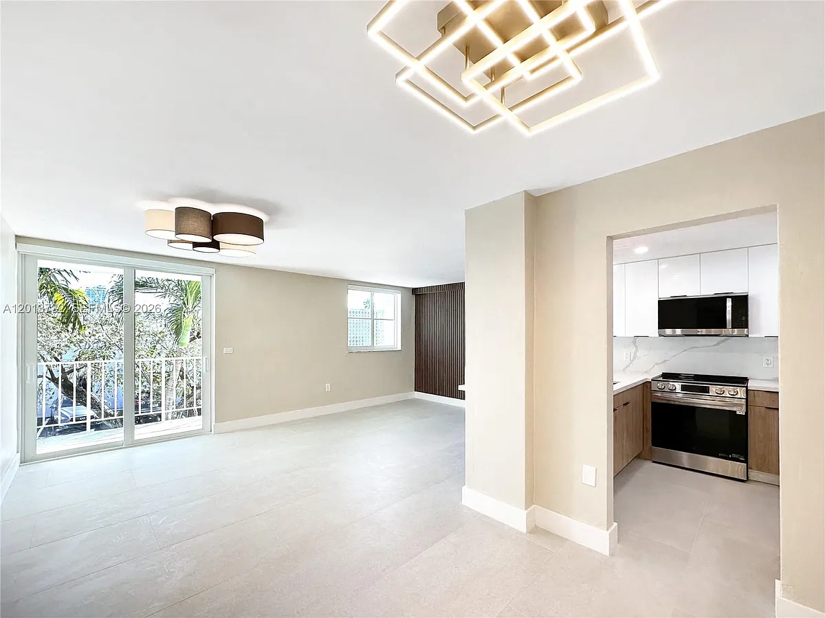 Building Photo - 1145 Normandy Dr #202