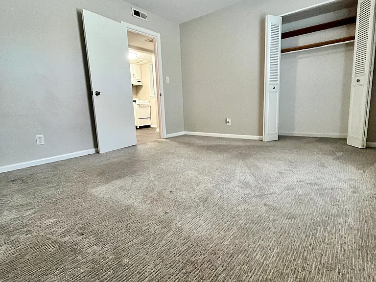 9900 Merioneth Dr #4 — Photo 12