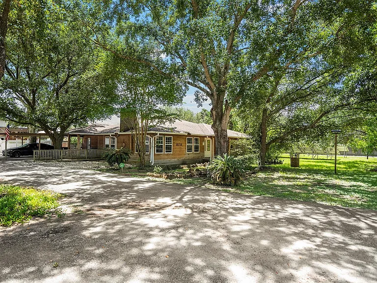 18718 Vickers Rd — Photo 30