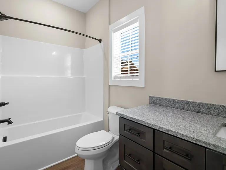 1007 Oak St #B — Photo 18