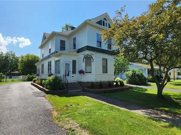 325 N Main St, Oneida, NY 13421