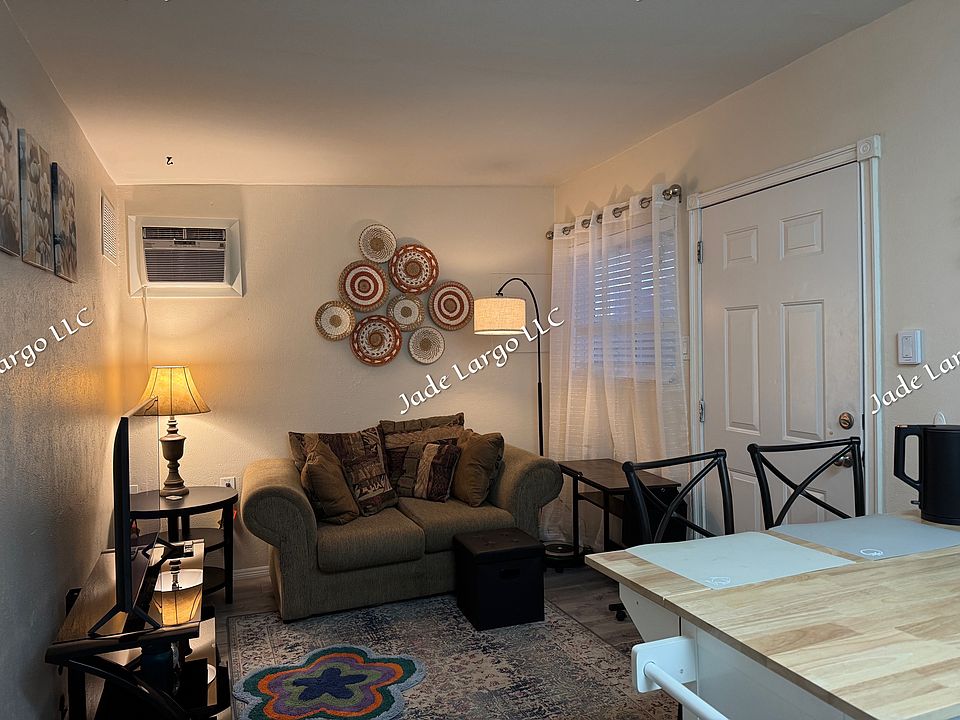 1st image of 1608 1/2 Coal Ave SE