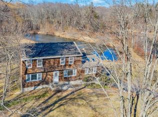 28 Valley Pond Rd, Katonah, NY 10536